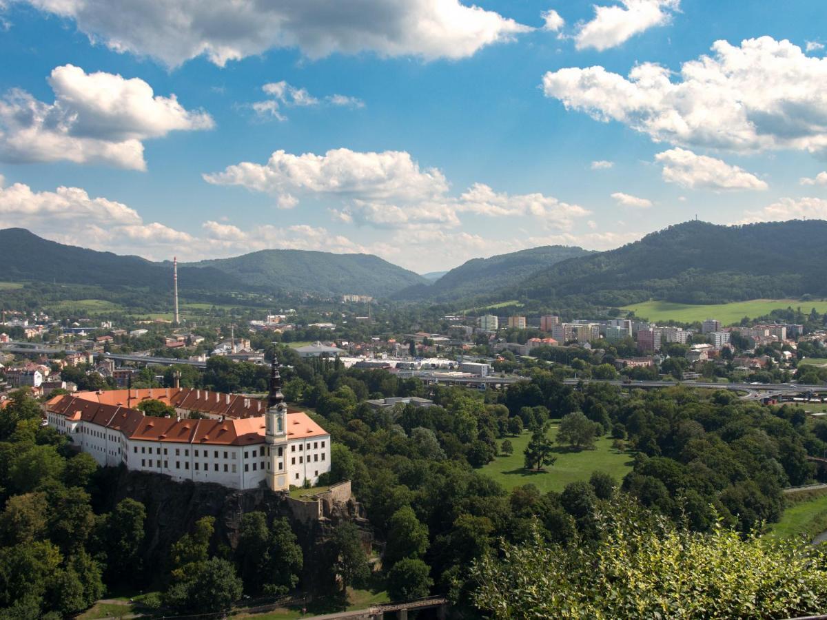 Laurahaus Villa Decin Eksteriør billede
